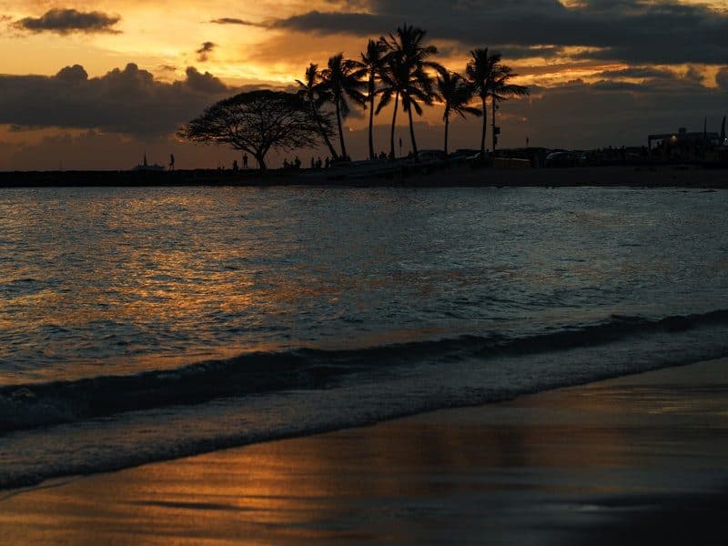 Coucher de soleil tropical sur la mer des Caraïbes